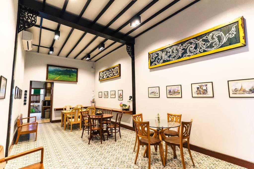 Solo - Fong Lee Cc Lampang Walking Street Exterior foto